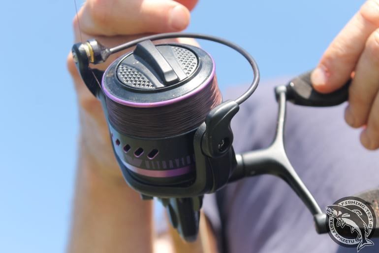 Wrinkles Supple pipeline Mikado Ultraviolet Method Feeder - Fishing Test